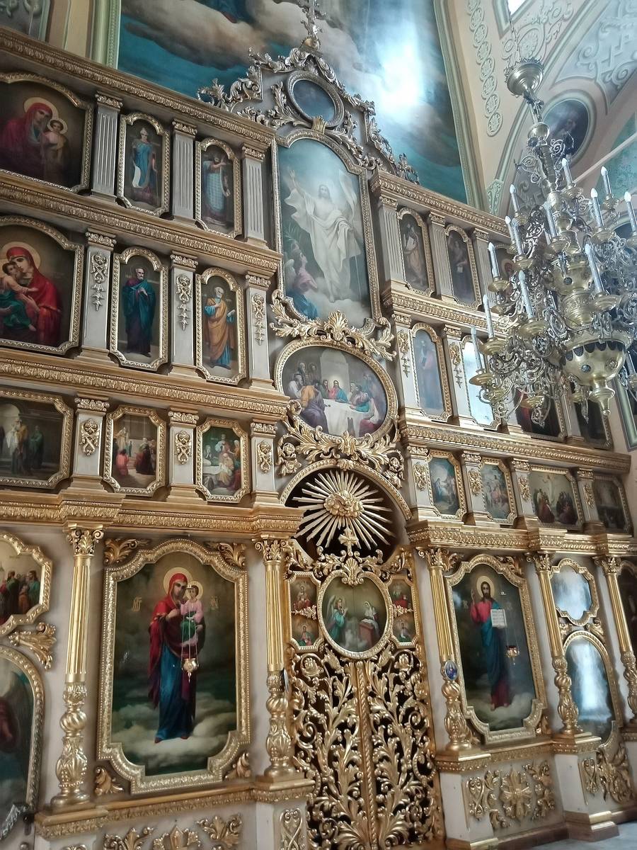 Собор Воскресения Христова, Брянск (Брянск, город, Брянская область). интерьер и убранство, Иконостас собора