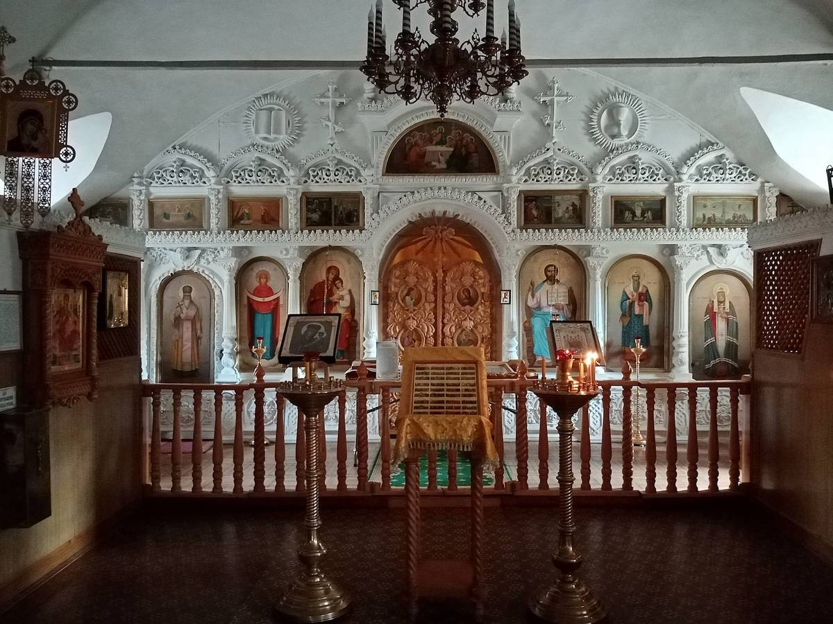 Собор Покрова Пресвятой Богородицы на Покровской горе, Брянск (Брянск, город, Брянская область). интерьер и убранство, Иконостас нижнего храма собора