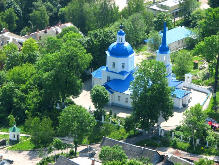 Брянск. Церковь Тихвинской иконы Божией Матери. общий вид в ландшафте, Фото: Алексий Епихин