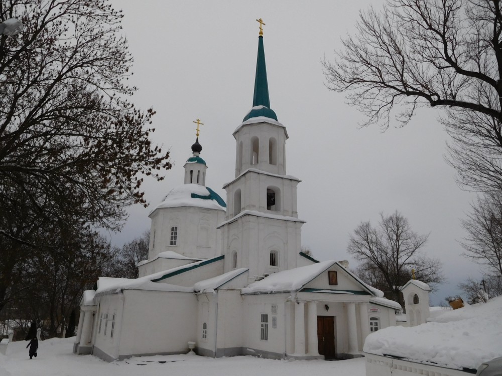 Брянск. Церковь Тихвинской иконы Божией Матери. фасады