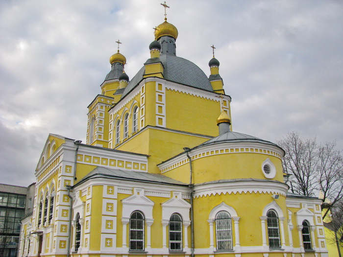 Клинцы. Кафедральный собор Петра и Павла. фасады