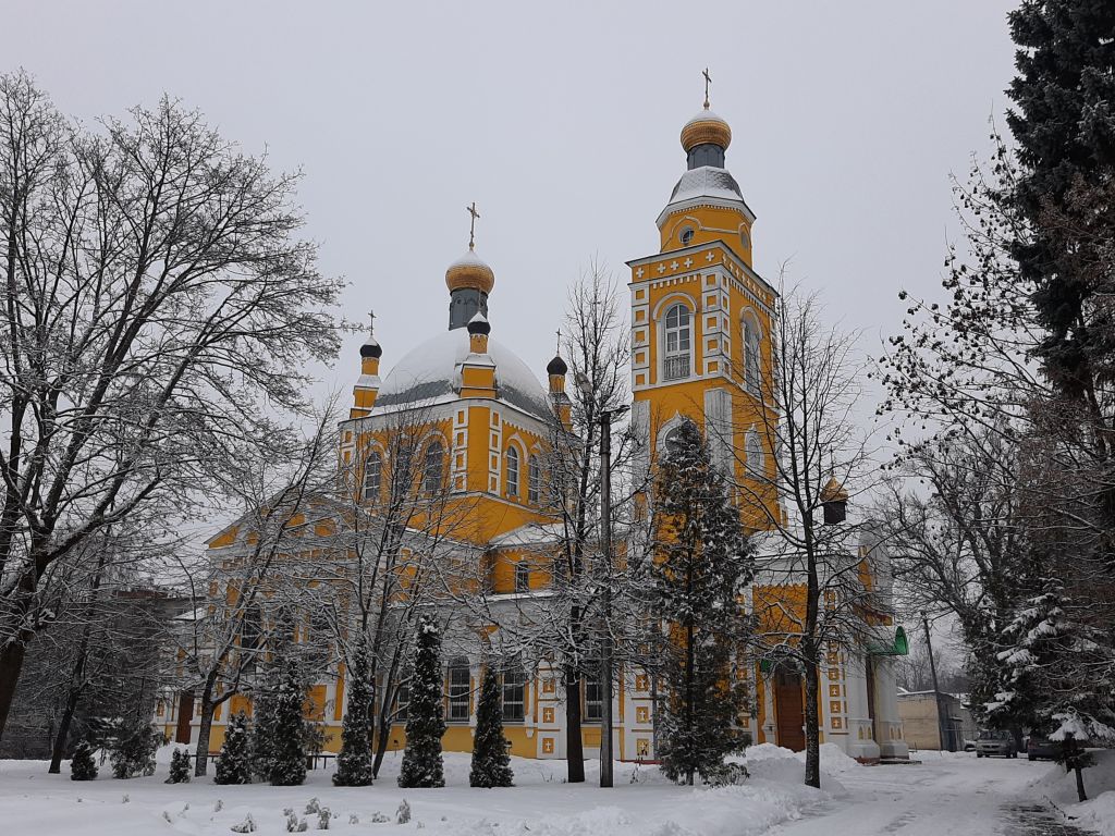 Клинцы. Кафедральный собор Петра и Павла. фасады