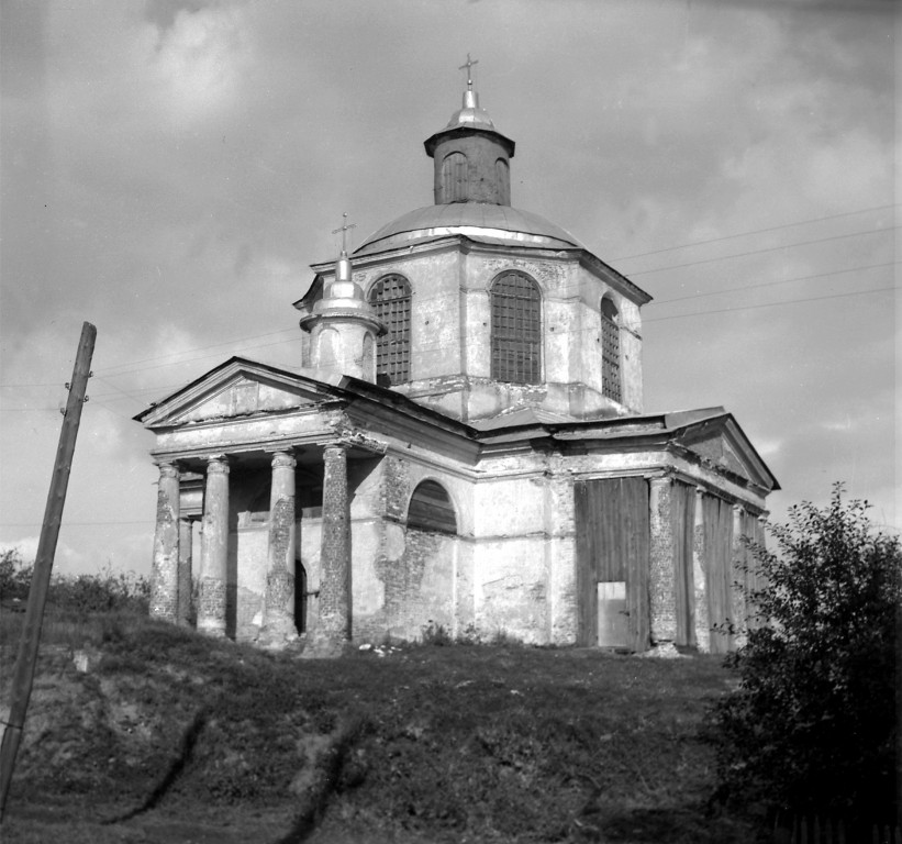 Церковь Николая Чудотворца, Стародуб (Стародубский район и г. Стародуб, Брянская область). архивная фотография, Фото с сайта http://forum.vgd.ru/1624/63480/0.htm?a=stdforum_view&o=