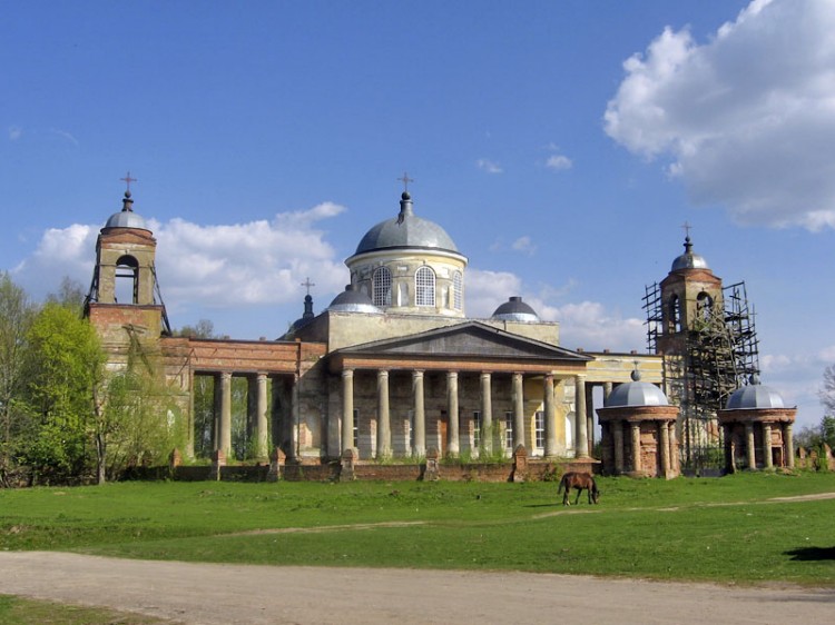 Церковь Екатерины, Ляличи (Суражский район, Брянская область). общий вид в ландшафте