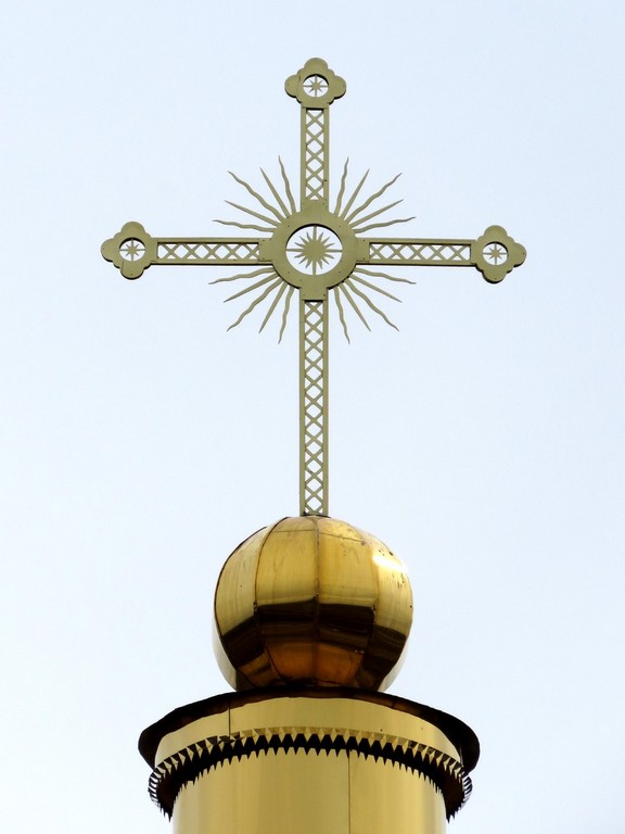 Ляличи. Церковь Екатерины. архитектурные детали, Крест боковой главы