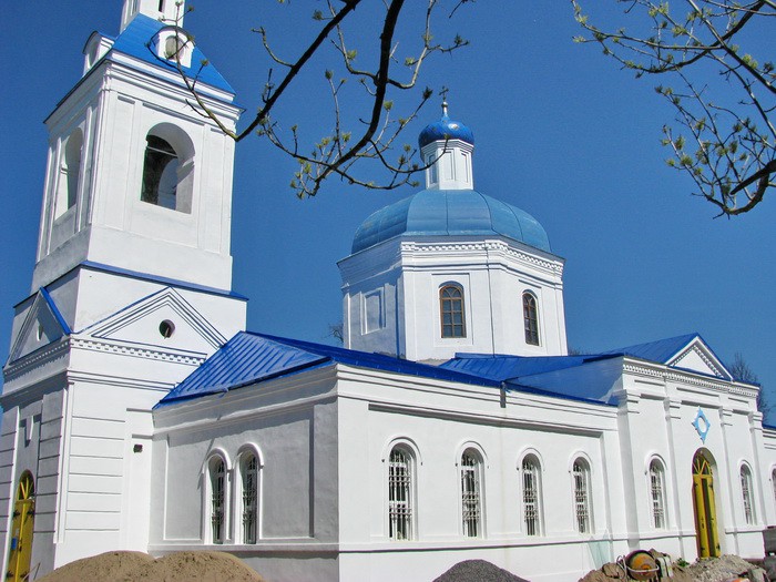 Трубчевск. Церковь Покрова Пресвятой Богородицы. фасады