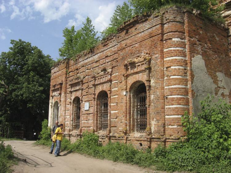 Трубчевск. Церковь Спаса Преображения. фасады