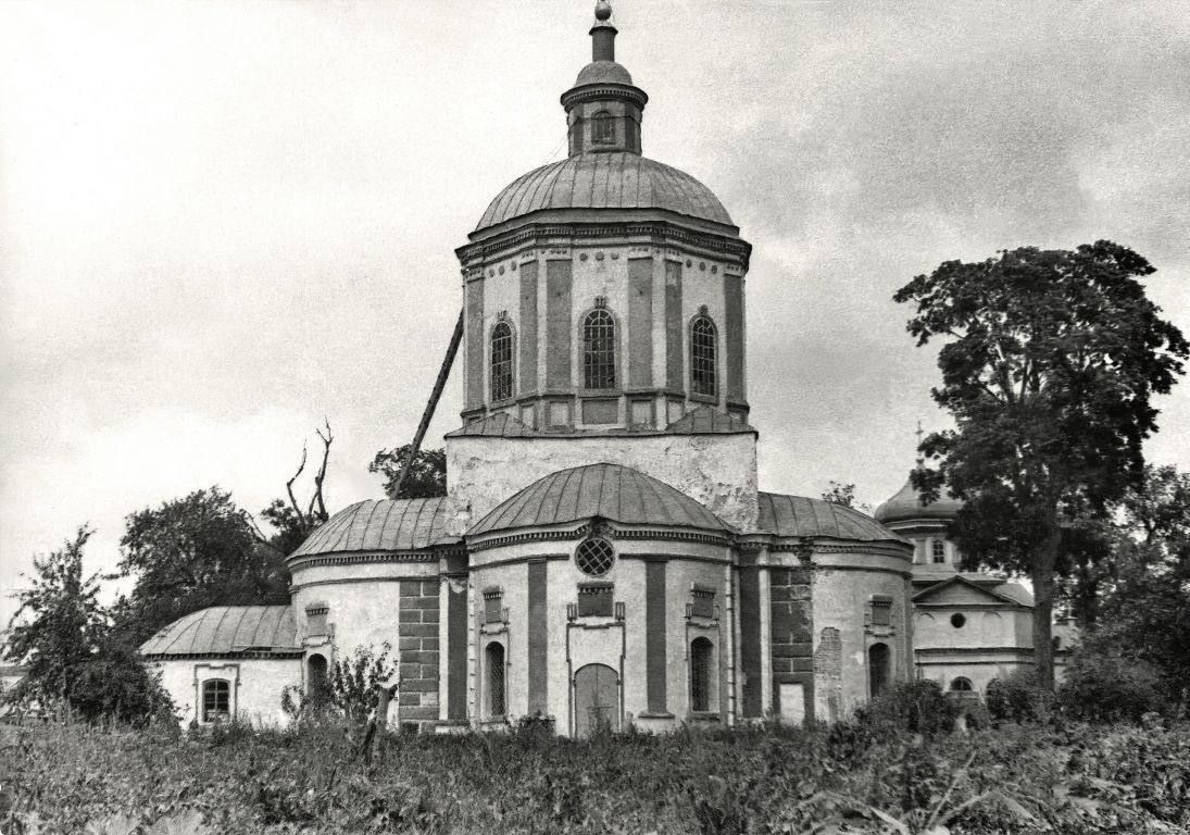 Церковь Троицы Живоначальной, Погар (Погарский район, Брянская область). архивная фотография, Фото 1969 г. из архивной коллекции архитектора В.Н. Городкова