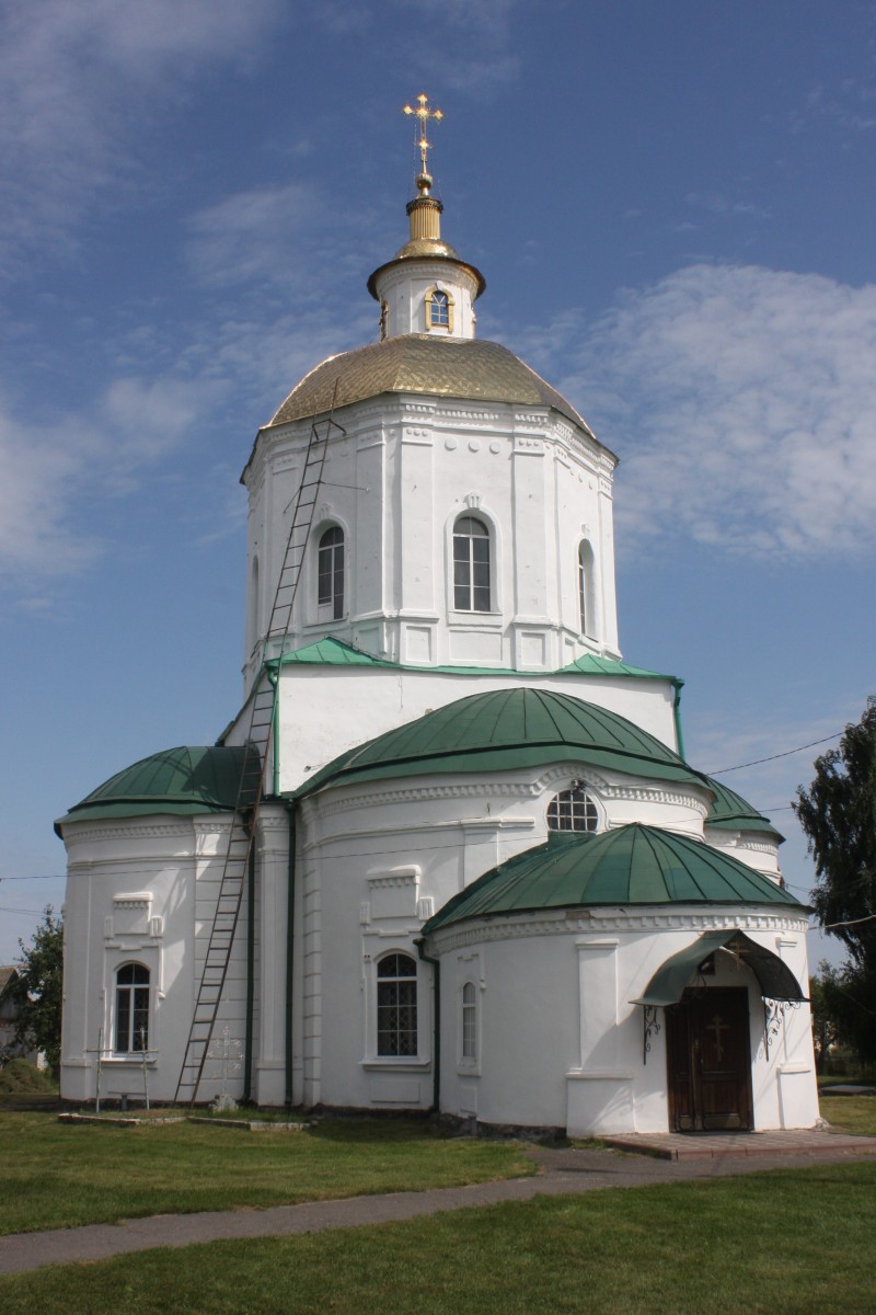 Церковь Троицы Живоначальной, Погар (Погарский район, Брянская область). фасады