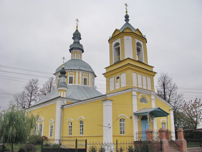 Стародуб. Церковь Богоявления Господня. фасады