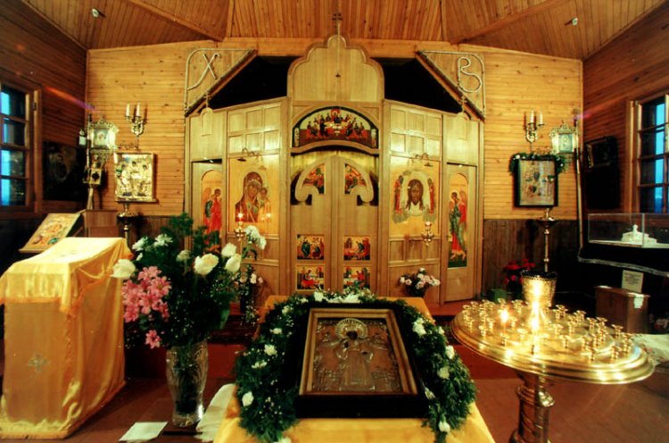 Церковь Николая Чудотворца при Троицком соборе, Колпино (Санкт-Петербург, Колпинский район, г. Санкт-Петербург). интерьер и убранство