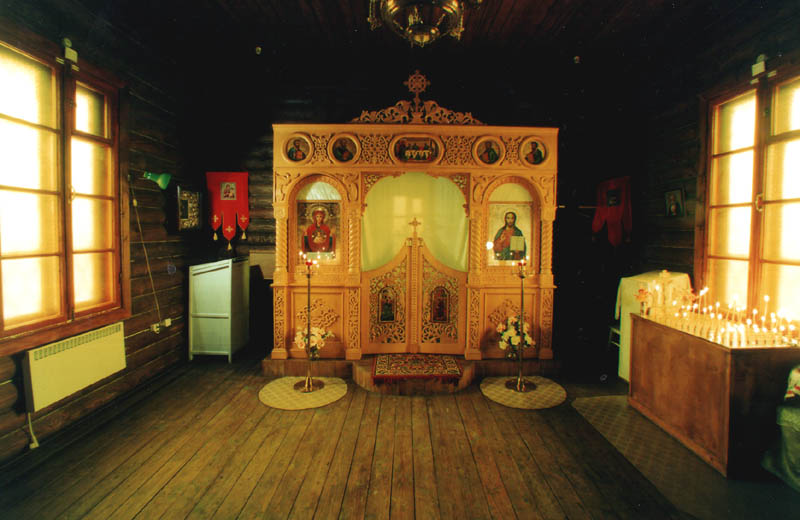 Церковь Николая Чудотворца на Колпинском кладбище (новая), Колпино (Санкт-Петербург, Колпинский район, г. Санкт-Петербург). интерьер и убранство