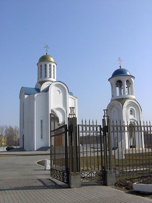 Красногвардейский район. Церковь Успения Пресвятой Богородицы (Храм памяти Ленинградской блокады). общий вид в ландшафте