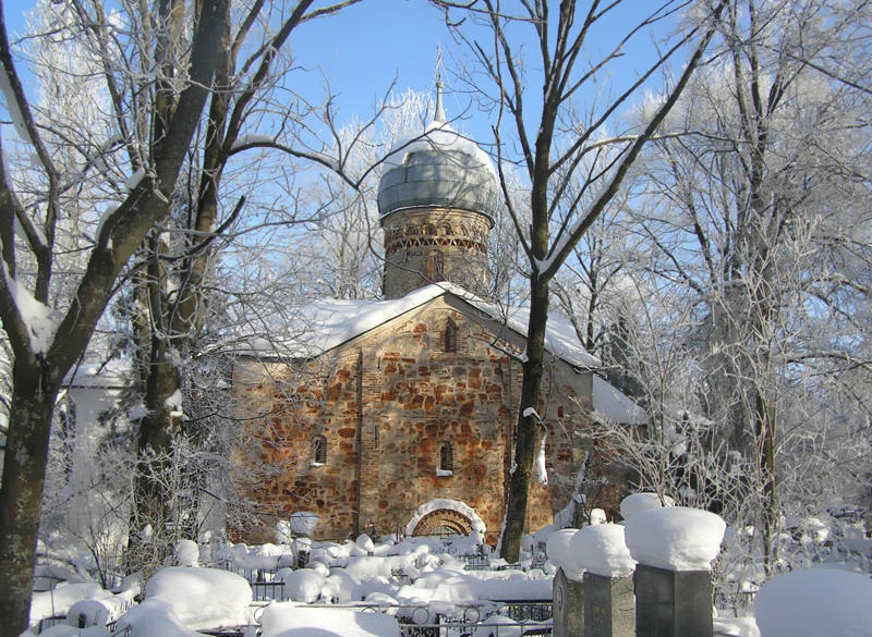 Великий Новгород. Церковь Рождества Христова на Красном поле. фасады