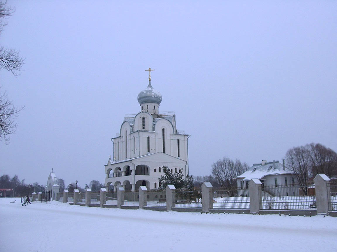 Красногвардейский район. Церковь Благовещения Пресвятой Богородицы. общий вид в ландшафте