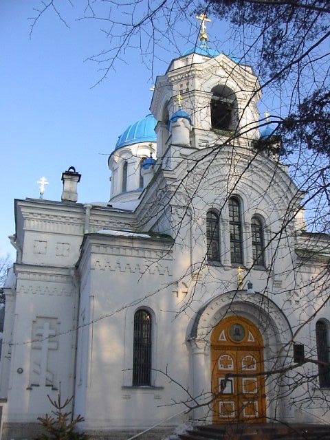 Выборгский район. Церковь Спаса Нерукотворного Образа (Спасо-Парголовская) на Шуваловском кладбище. фасады