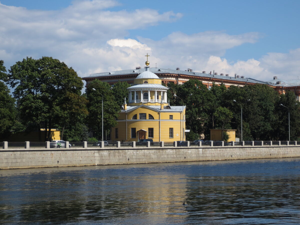Церковь Благовещения Пресвятой Богородицы в Старой Деревне, Приморский район (Санкт-Петербург, г. Санкт-Петербург). общий вид в ландшафте