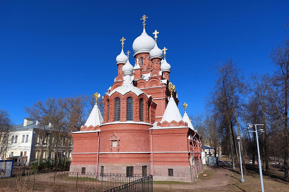 фасады. Церковь Иулиана Тарсийского и Илии Пророка в Софийском военном городке, Пушкин (София) (Санкт-Петербург, Пушкинский район, г. Санкт-Петербург)