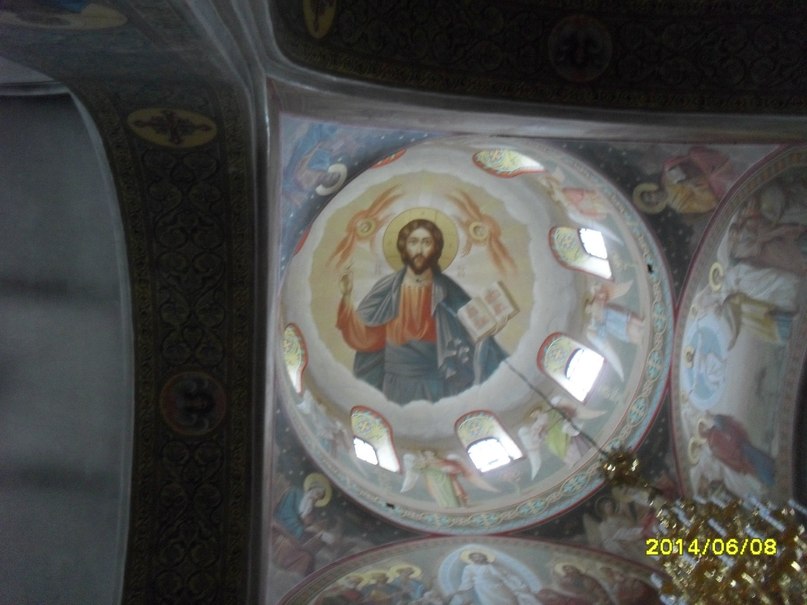 Собор Михаила Архангела в Ораниенбауме, Ломоносов (Санкт-Петербург, Петродворцовый район, г. Санкт-Петербург). интерьер и убранство, Внутренний  свод   купола.