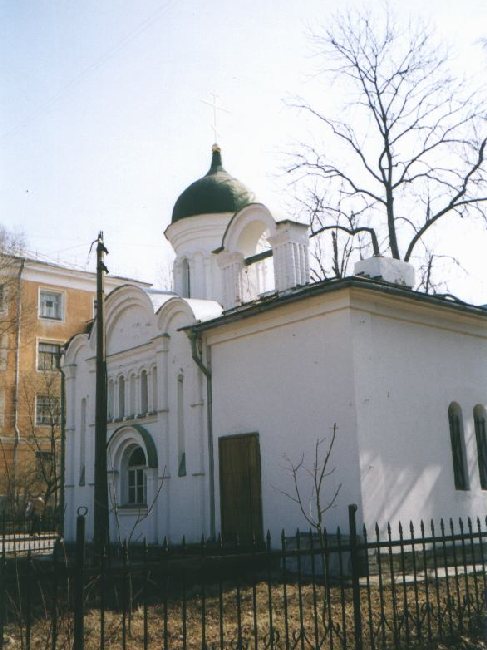 Часовня Серафима Саровского, Николая Чудотворца и Александры Римской, Ломоносов (Санкт-Петербург, Петродворцовый район, г. Санкт-Петербург). фасады
