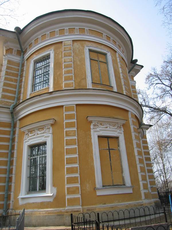 Церковь Екатерины и Рождества Пресвятой Богородицы в Графской Славянке, Динамо (Санкт-Петербург, Пушкинский район, г. Санкт-Петербург). архитектурные детали, Апсида храма