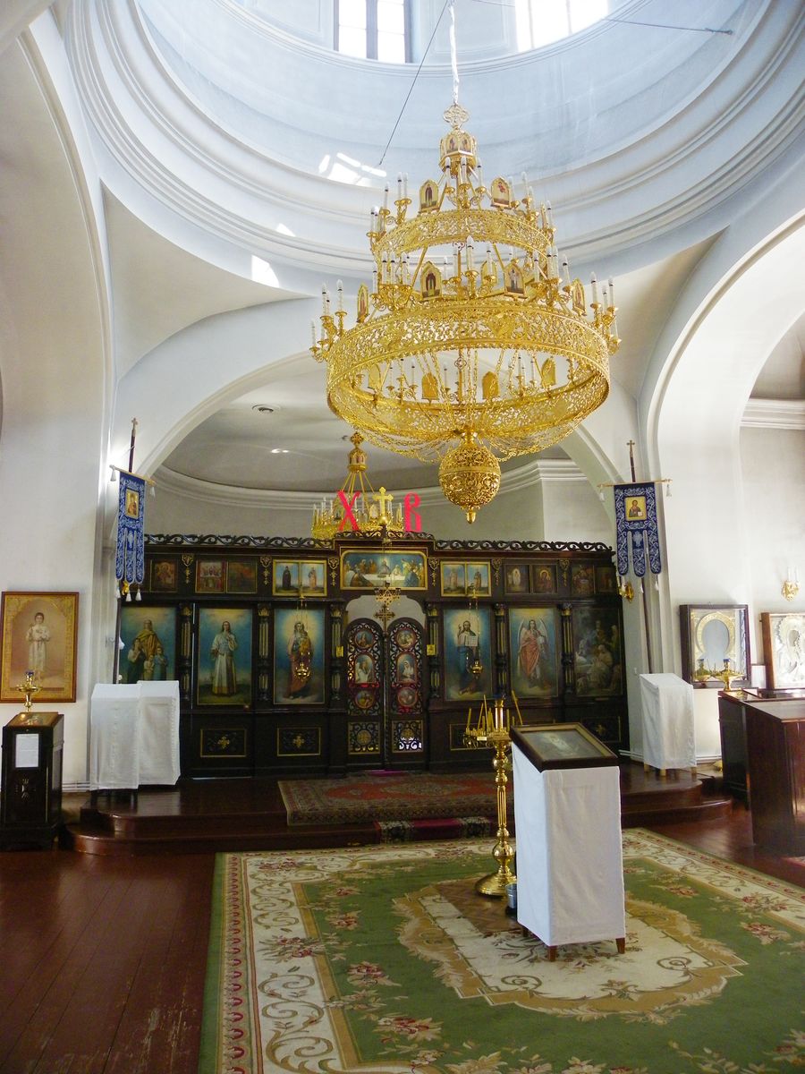 Иконостас верхнего храма, интерьер и убранство. Церковь Екатерины и Рождества Пресвятой Богородицы в Графской Славянке, Динамо (Санкт-Петербург, Пушкинский район, г. Санкт-Петербург)