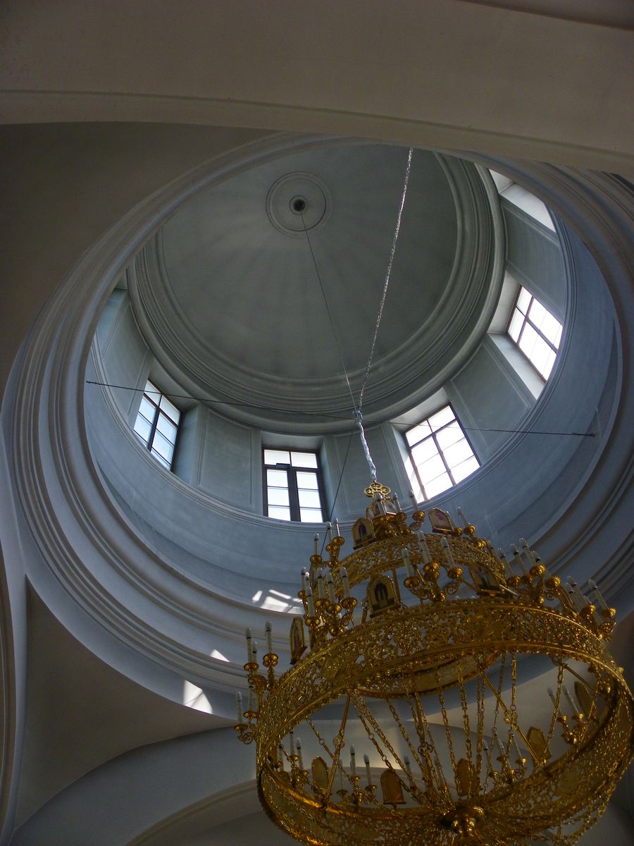 Подкупольное пространство, интерьер и убранство. Церковь Екатерины и Рождества Пресвятой Богородицы в Графской Славянке, Динамо (Санкт-Петербург, Пушкинский район, г. Санкт-Петербург)