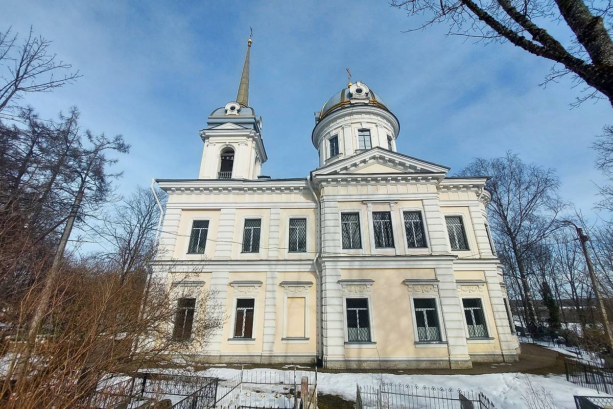 фасады. Церковь Екатерины и Рождества Пресвятой Богородицы в Графской Славянке, Динамо (Санкт-Петербург, Пушкинский район, г. Санкт-Петербург)