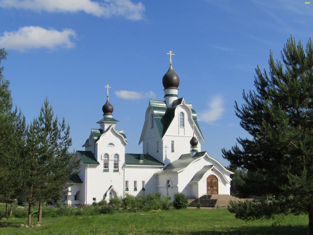 Церковь Троицы Живоначальной на Петергофском городском (Бабигонском) кладбище, Петергоф (Санкт-Петербург, Петродворцовый район, г. Санкт-Петербург). художественные фотографии