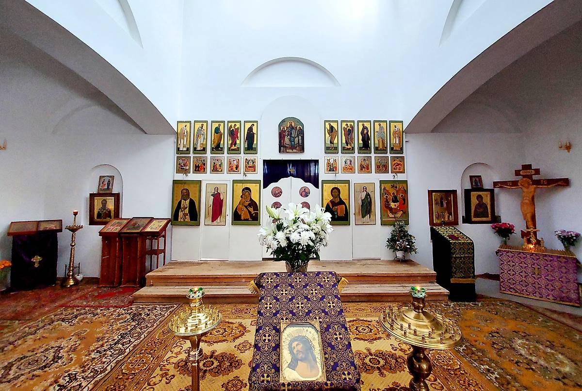 интерьер и убранство. Церковь Троицы Живоначальной на Петергофском городском (Бабигонском) кладбище, Петергоф (Санкт-Петербург, Петродворцовый район, г. Санкт-Петербург)