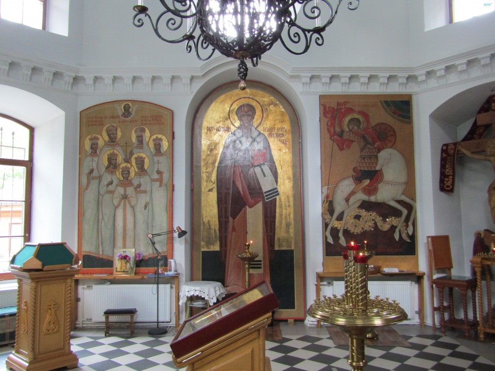 Церковь Петра и Павла в усадьбе Знаменка, Знаменка (Санкт-Петербург, Петродворцовый район, г. Санкт-Петербург). интерьер и убранство,  Внутреннее убранство храма..