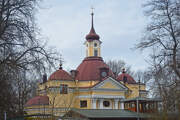 Знаменка. Петра и Павла в усадьбе Знаменка, церковь