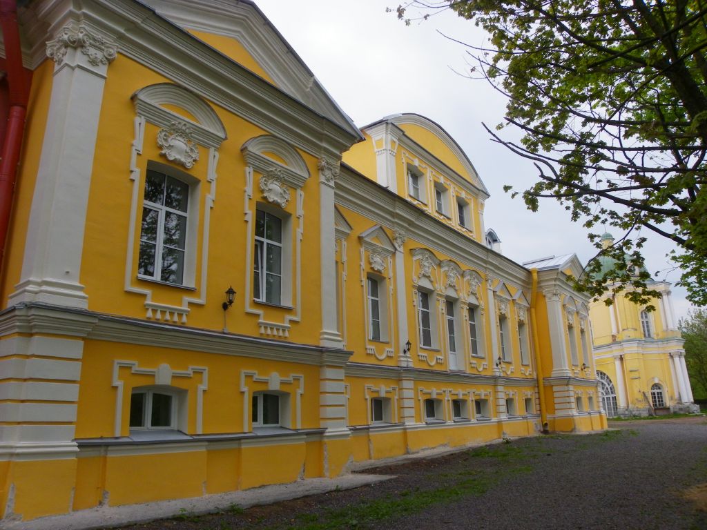 Троицкая Сергиева Приморская пустынь, Стрельна (Санкт-Петербург, Петродворцовый район, г. Санкт-Петербург). дополнительная информация, Настоятельский корпус
