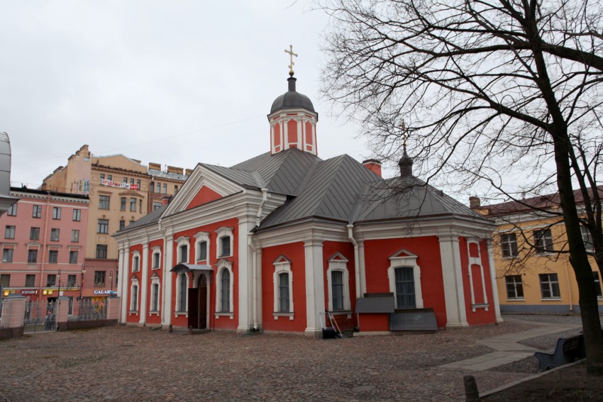 Церковь Трёх Святителей, Василеостровский район (Санкт-Петербург, г. Санкт-Петербург). фасады
