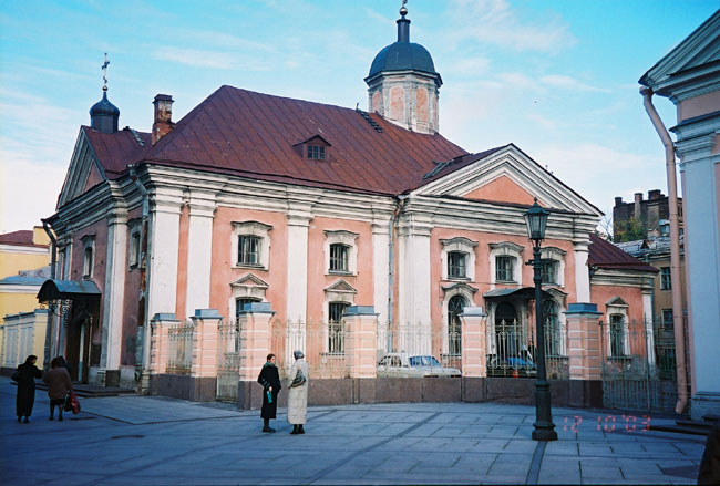 Церковь Трёх Святителей, Василеостровский район (Санкт-Петербург, г. Санкт-Петербург). фасады