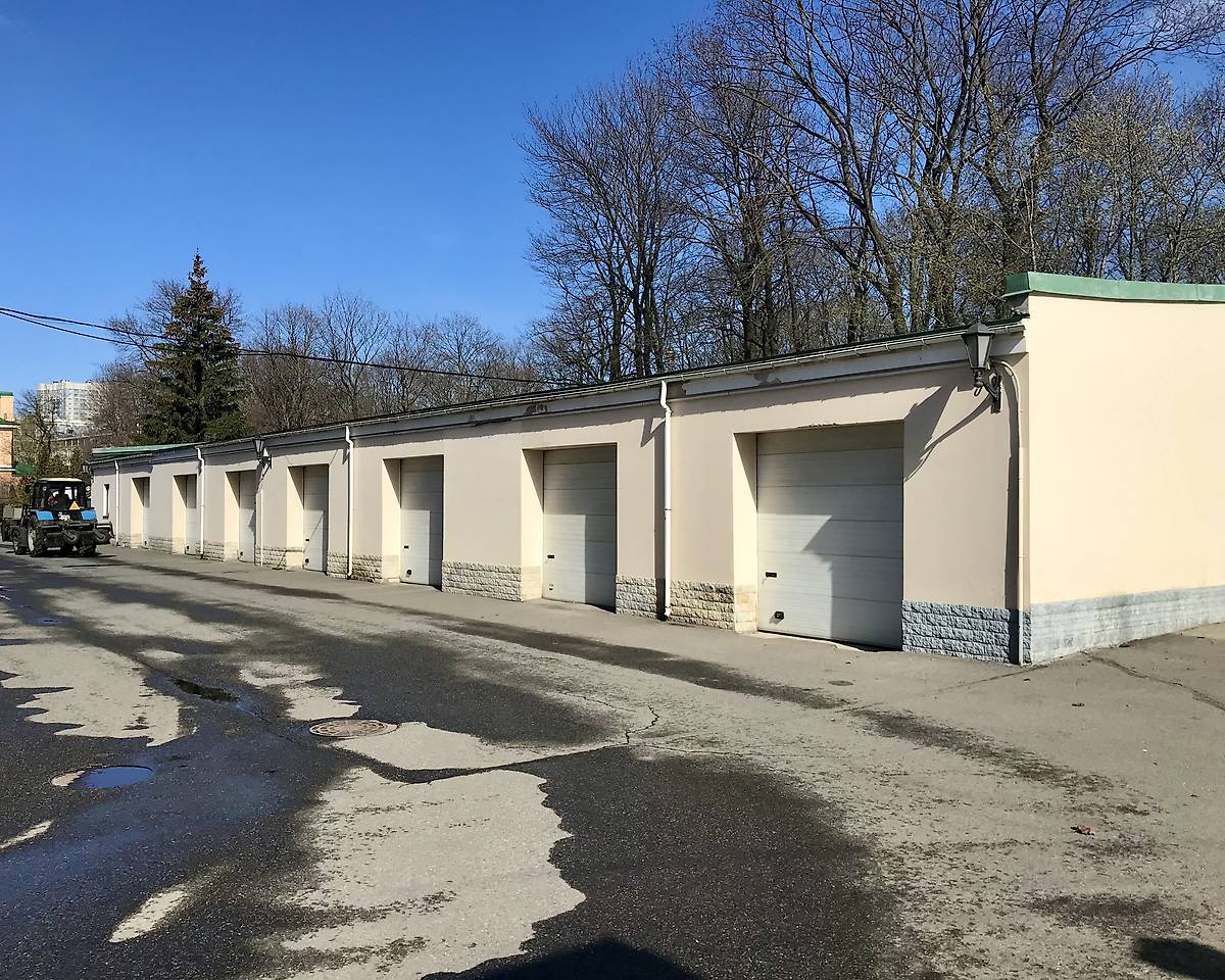 Монастырские гаражи, дополнительная информация. Воскресенский Новодевичий монастырь, Московский район (Санкт-Петербург, г. Санкт-Петербург)