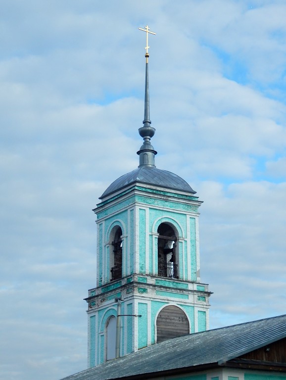 Большая Брембола. Церковь Троицы Живоначальной. фасады
