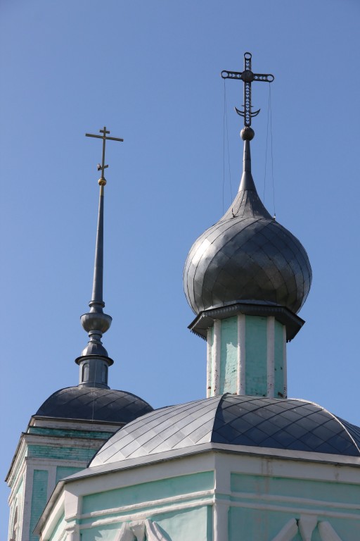 Церковь Троицы Живоначальной, Большая Брембола (Переславский район и г. Переславль-Залесский, Ярославская область). архитектурные детали