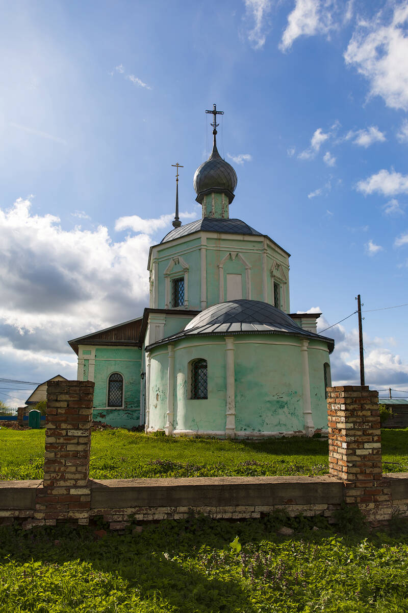 Церковь Троицы Живоначальной, Большая Брембола (Переславский район и г. Переславль-Залесский, Ярославская область). фасады