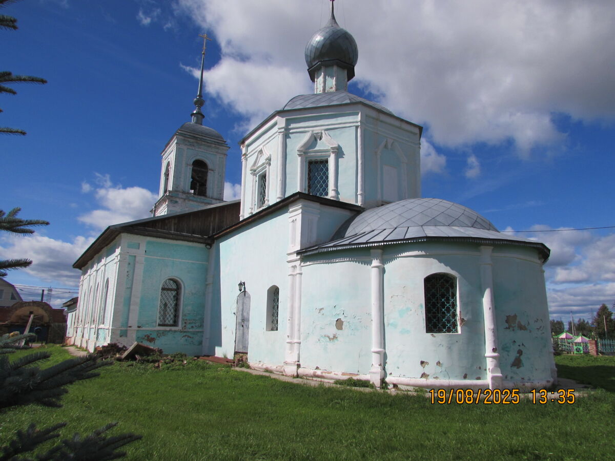 Церковь Троицы Живоначальной, Большая Брембола (Переславский район и г. Переславль-Залесский, Ярославская область). фасады