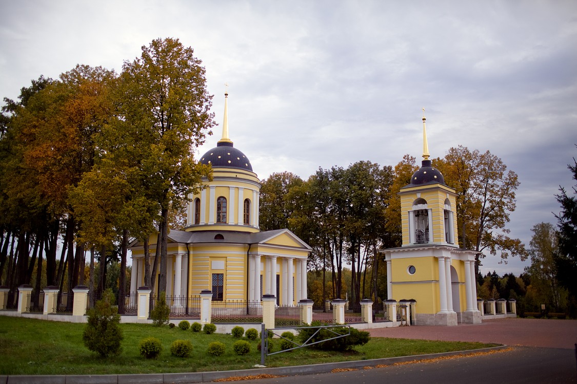 Церковь Рождества Пресвятой Богородицы, Талеж (Чеховский городской округ, Московская область). общий вид в ландшафте