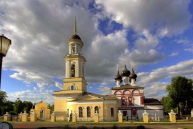 Чехов. Церковь Зачатия Анны в Лопасне-Зачатьевском