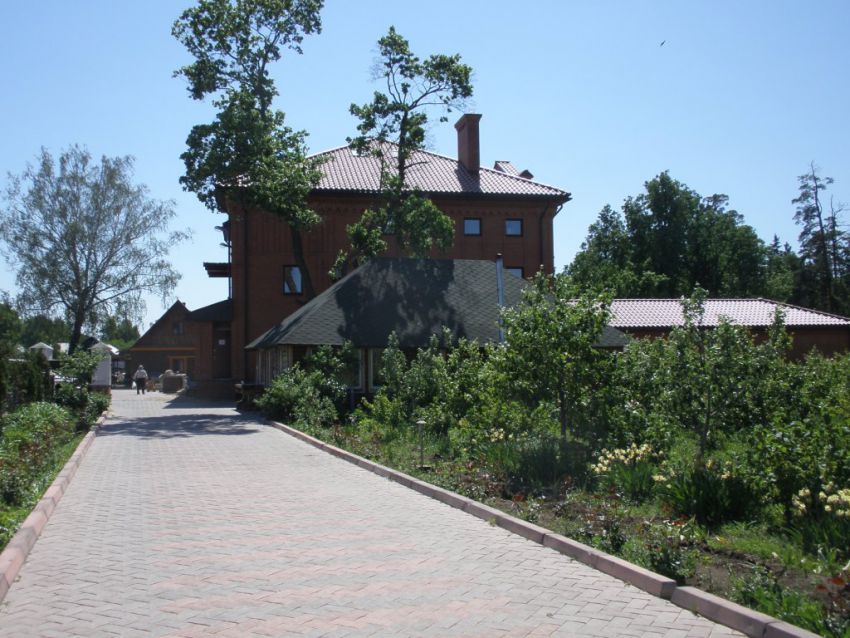 Николо-Берлюковская пустынь, Авдотьино (Богородский городской округ, Московская область). дополнительная информация, Братский корпус