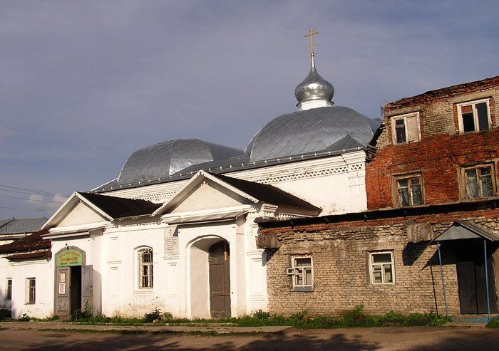 Юрьев-Польский. Введенский Никоновский мужской монастырь. фасады