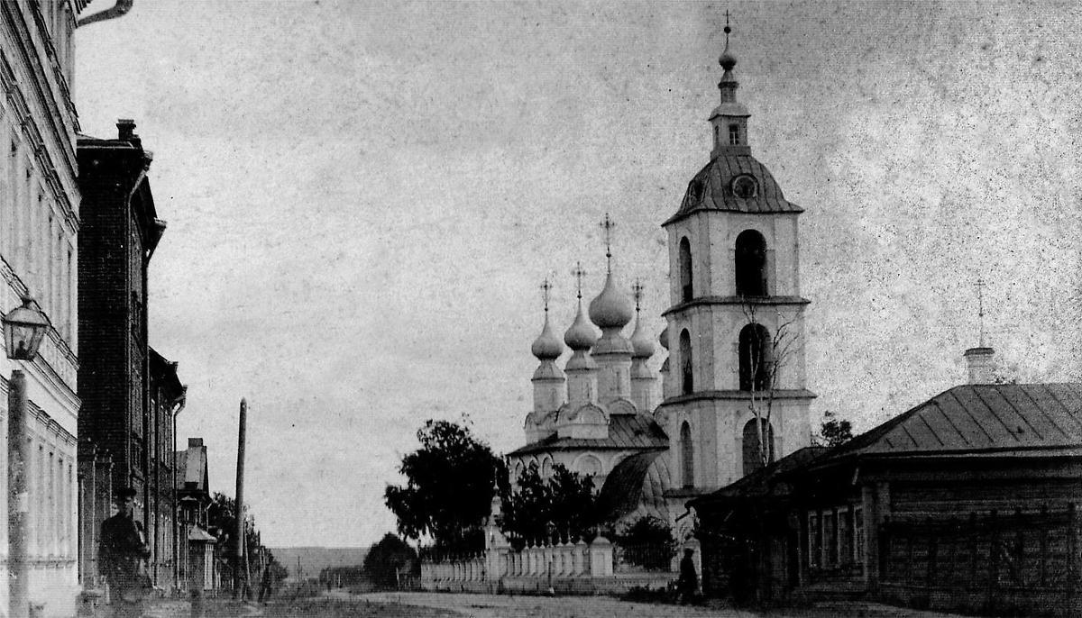 Рождественская церковь. Начало XX в., архивная фотография. Церковь Рождества Христова, Юрьев-Польский (Юрьев-Польский район, Владимирская область)