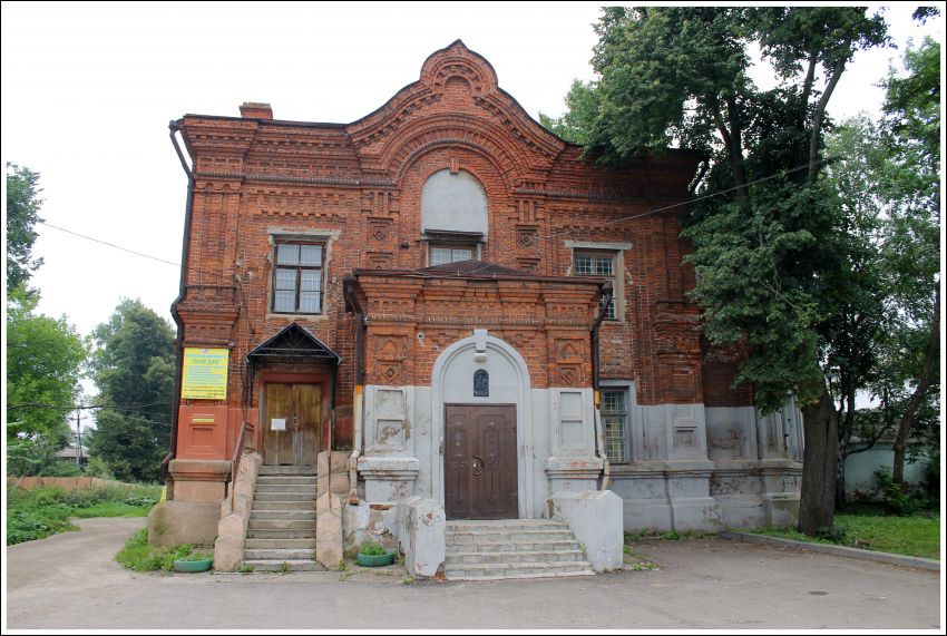 Переславль-Залесский. Церковь Сергия Радонежского. фасады