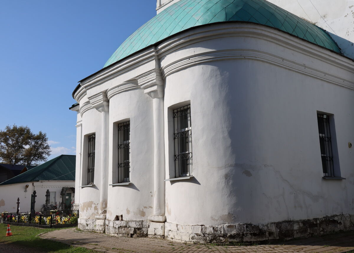 Кафедральный собор Рождества Христова, Александров (Александровский район, Владимирская область). архитектурные детали, Апсиды, вид с северо-востока