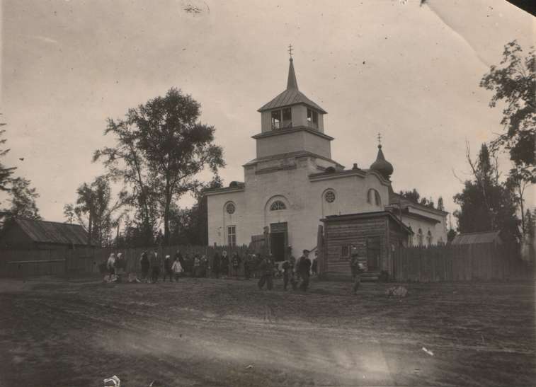 Ижевск. Собор Троицы Живоначальной. архивная фотография, После открытия, 1945-46 г.г. Источник: фотоархив храма, http://www.troica.org/