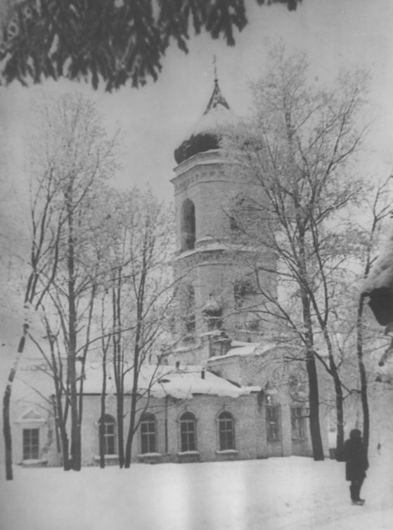 Ижевск. Собор Троицы Живоначальной. архивная фотография, Колокольня храма, вид до 1938 г. Источник: фотоархив храма, http://www.troica.org/ 