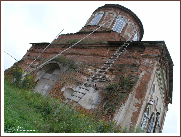 Церковь Рождества Христова, Карамышево (Дзержинский район, Калужская область). фасады